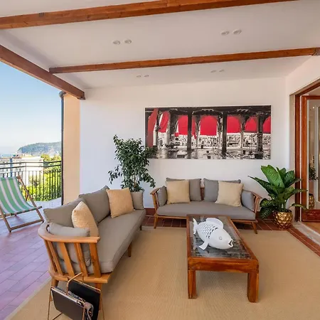Apartman Rooftop 31 With Sea View